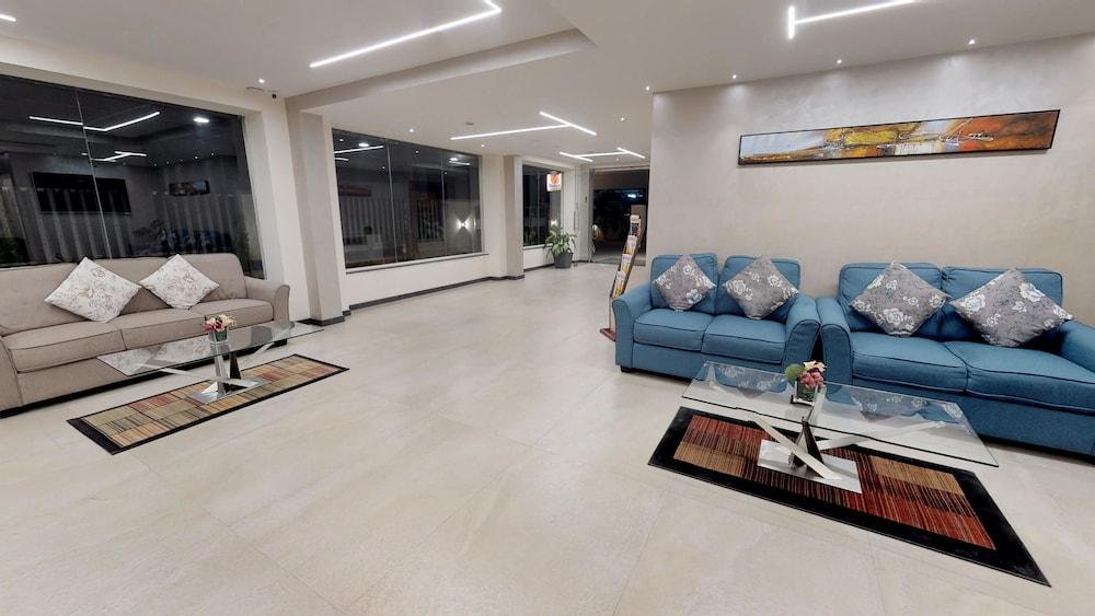 37th Crescent Boutique 3*