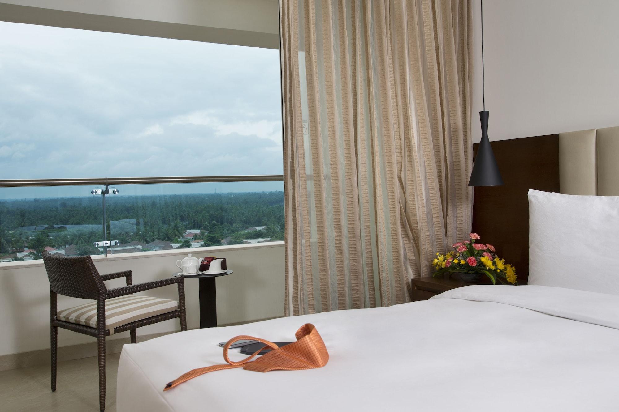 Oakwood Whitefield 5*