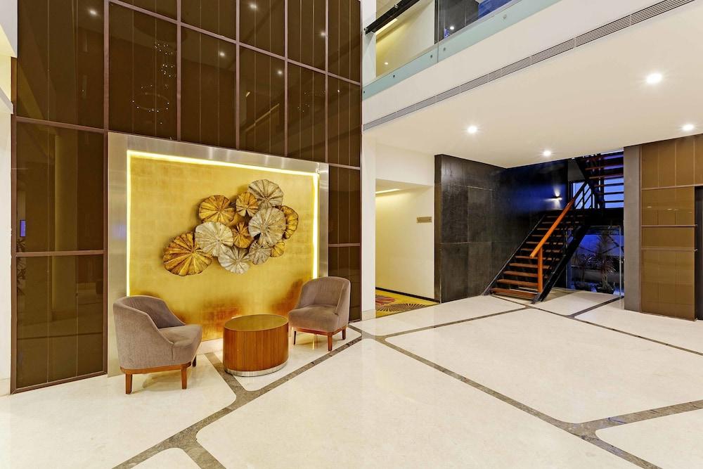 Sarovar Portico Outer Ring Road 4*