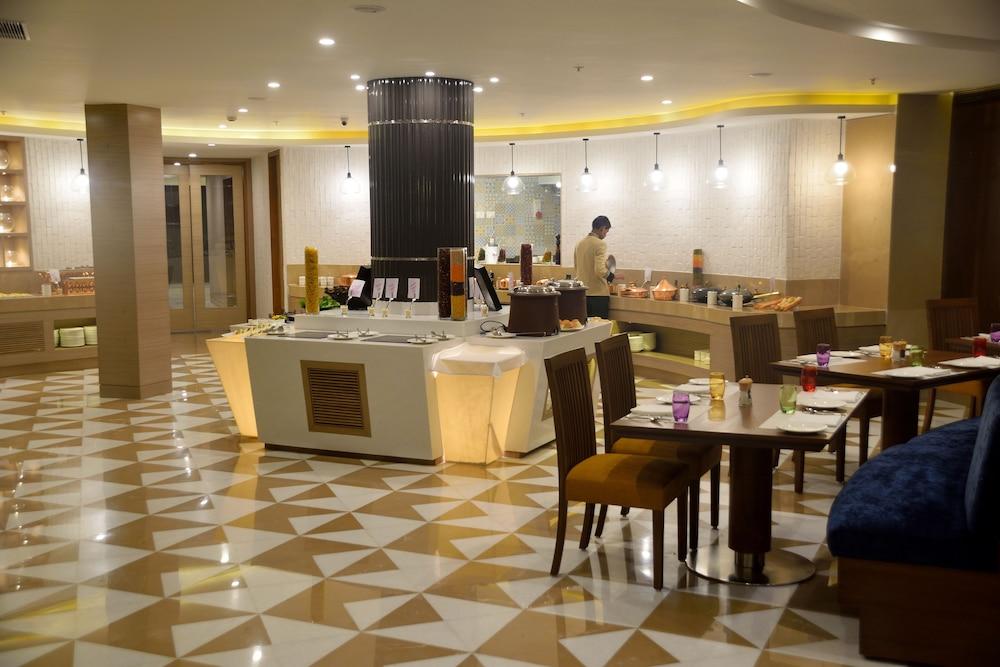 Sarovar Portico Outer Ring Road 4* Bangalore