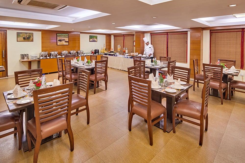 Coraltree Hotel