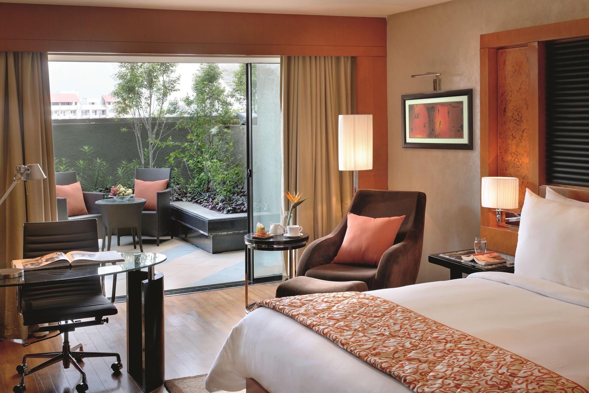 Hotel Gokulam Grand &