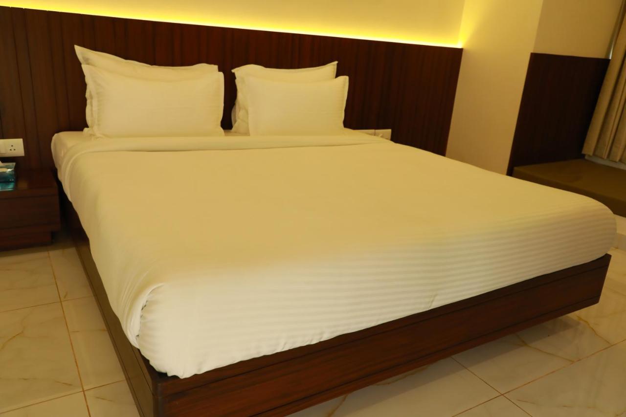 Resort Veerdency Luxury & Pure Veg