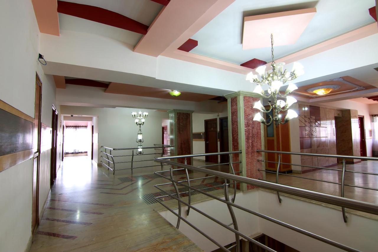 Hotel Aurainn Bangalore