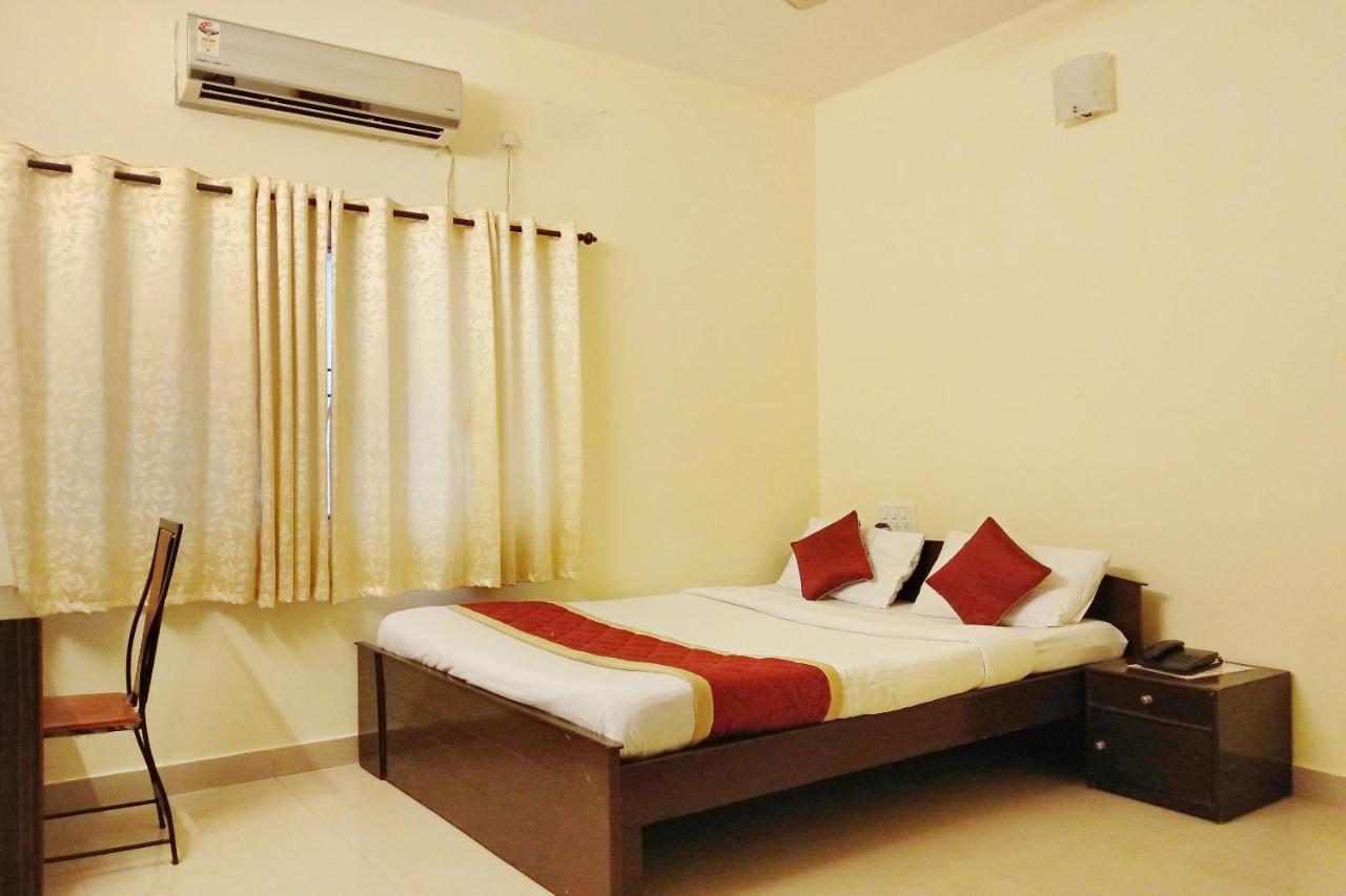 Super Oyo Capital O Premium Hotel Victoria Heights Near Sri Someshwara Swami Temple