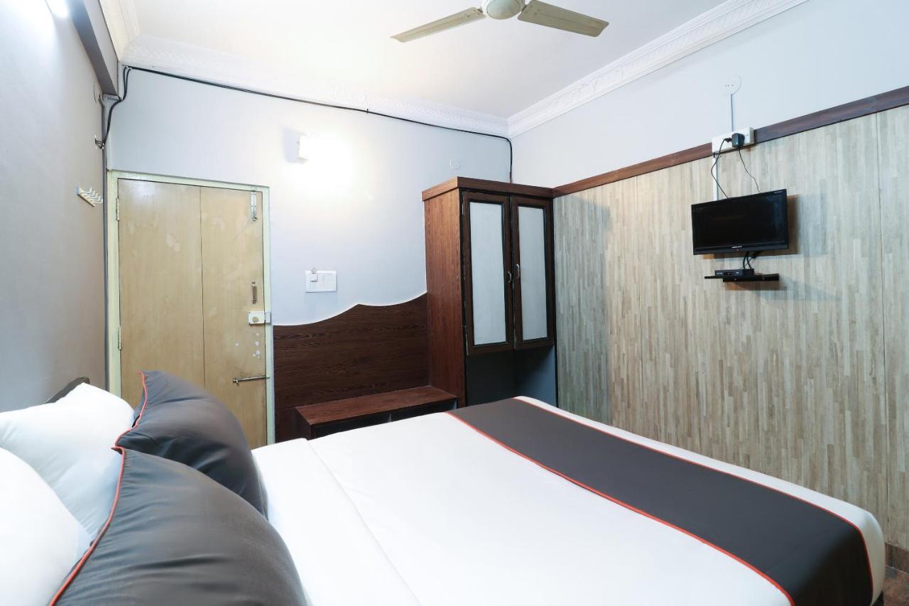 Collection O 50215 Blue Hotel