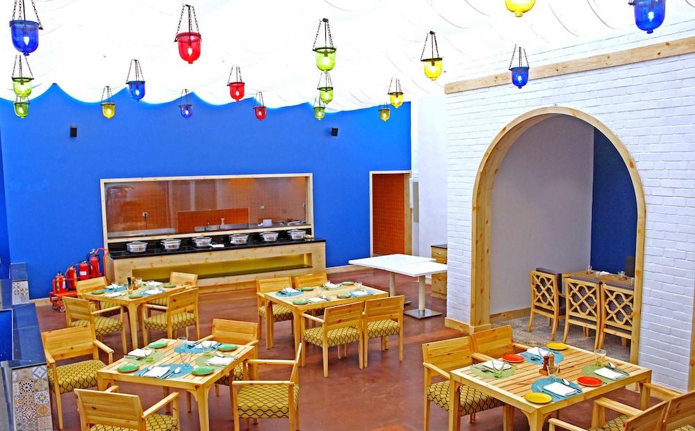 Hotel Radisson Blu Outer Ring Road