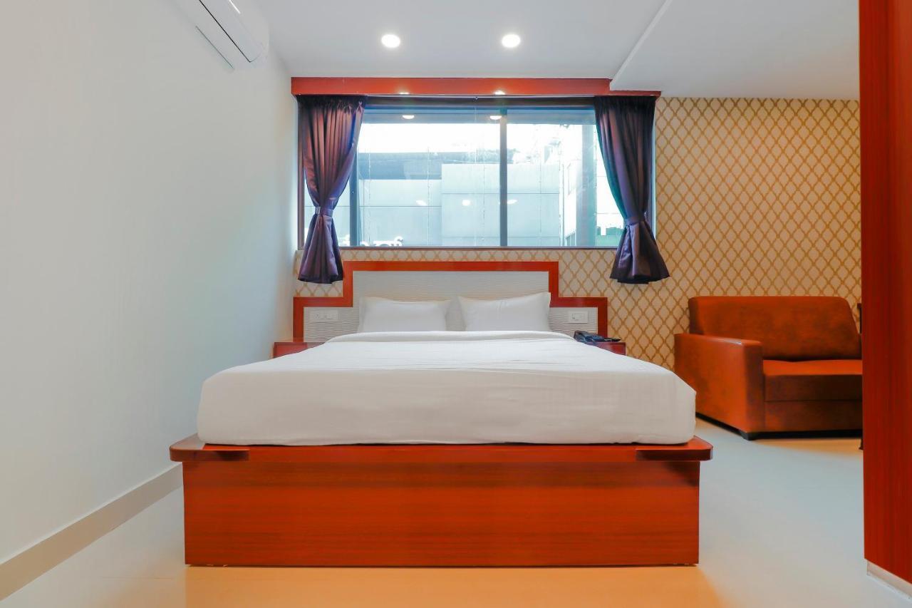 Collection O 81399 Hotel Ur Comforts Jayanagar 3*