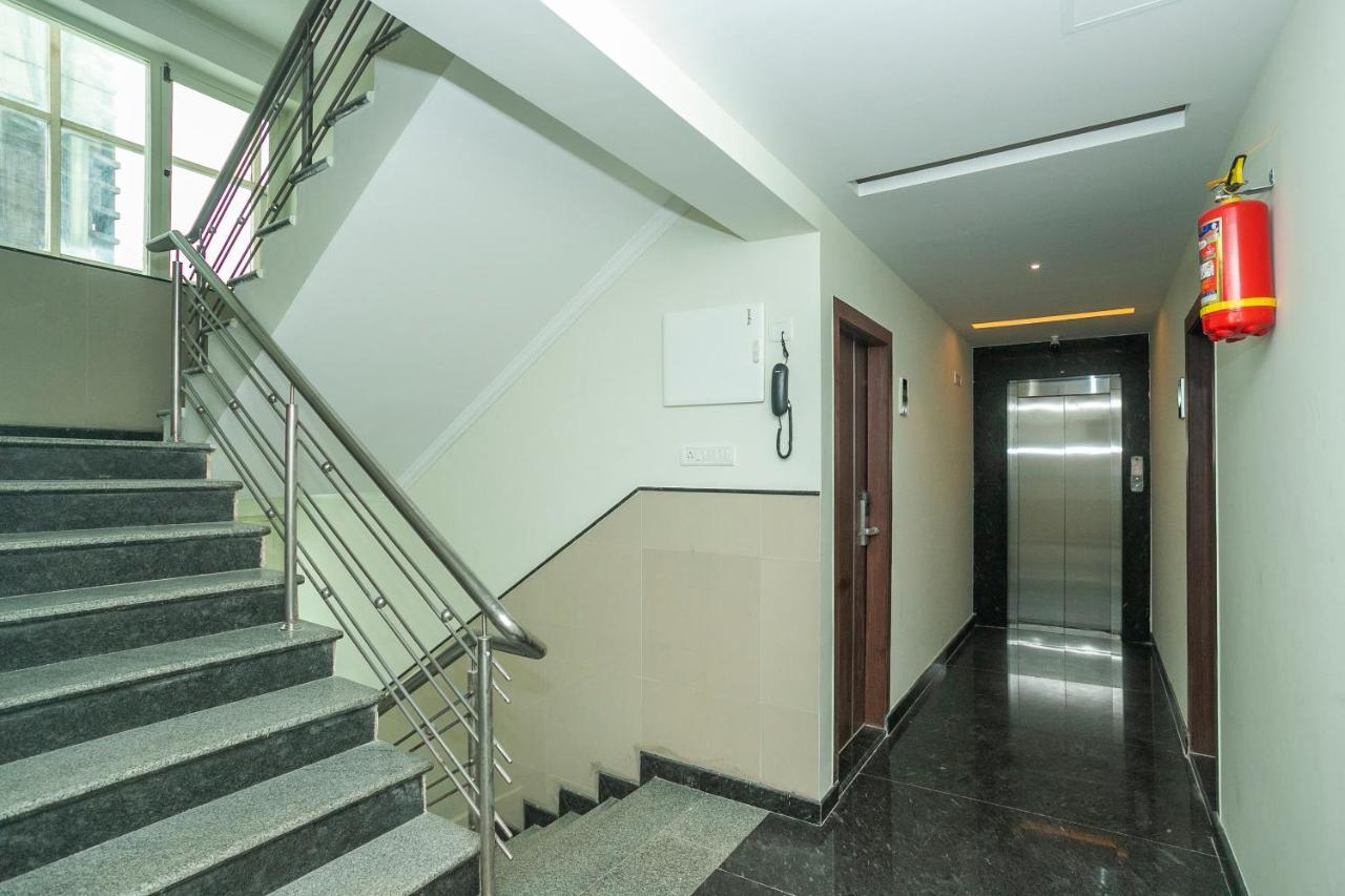 Hotel Capital O 13184 Savi International