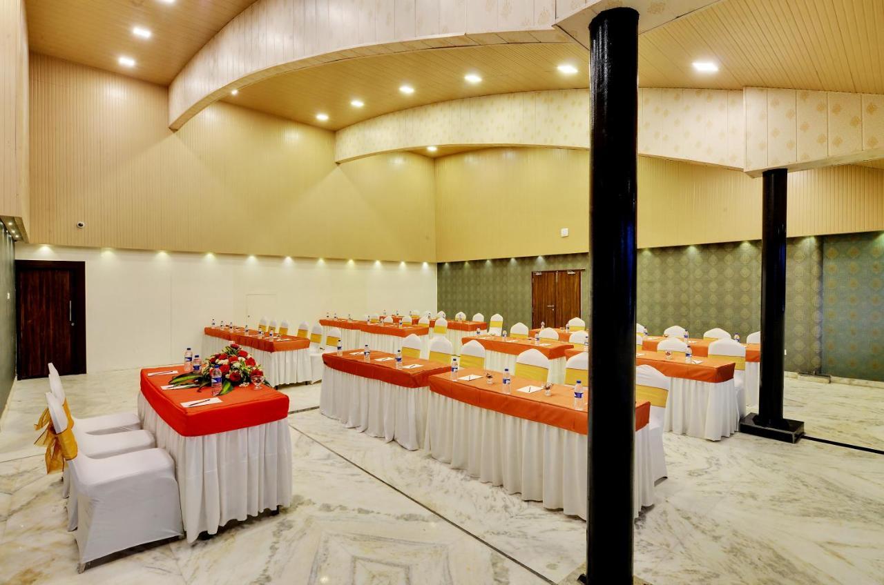 Manpho Bell & Convention Center Hotel Bangalore