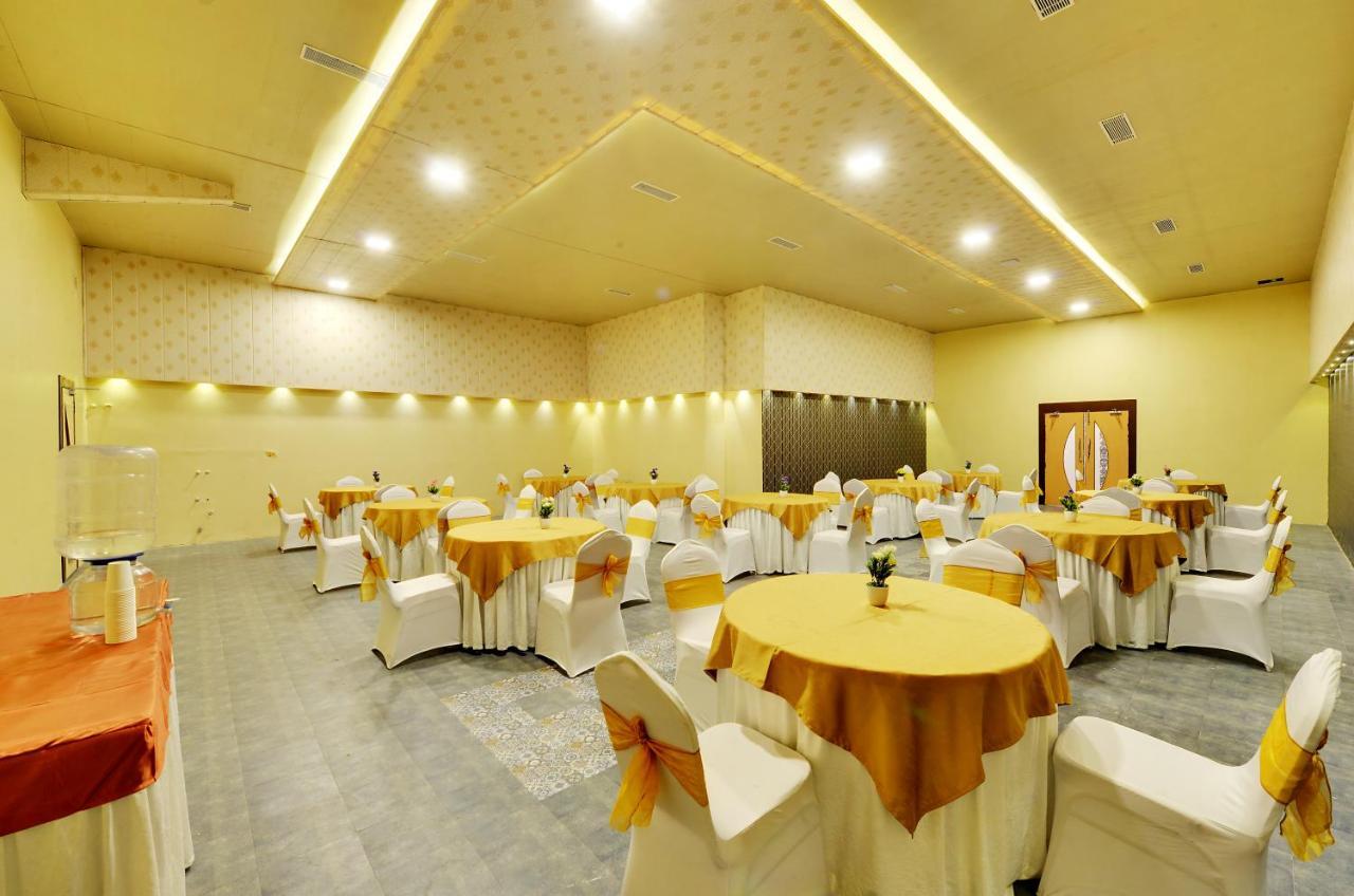 Manpho Bell & Convention Center Hotel 3*