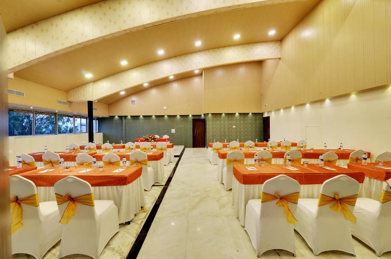 Hotel Manpho Bell & Convention Center 3*
