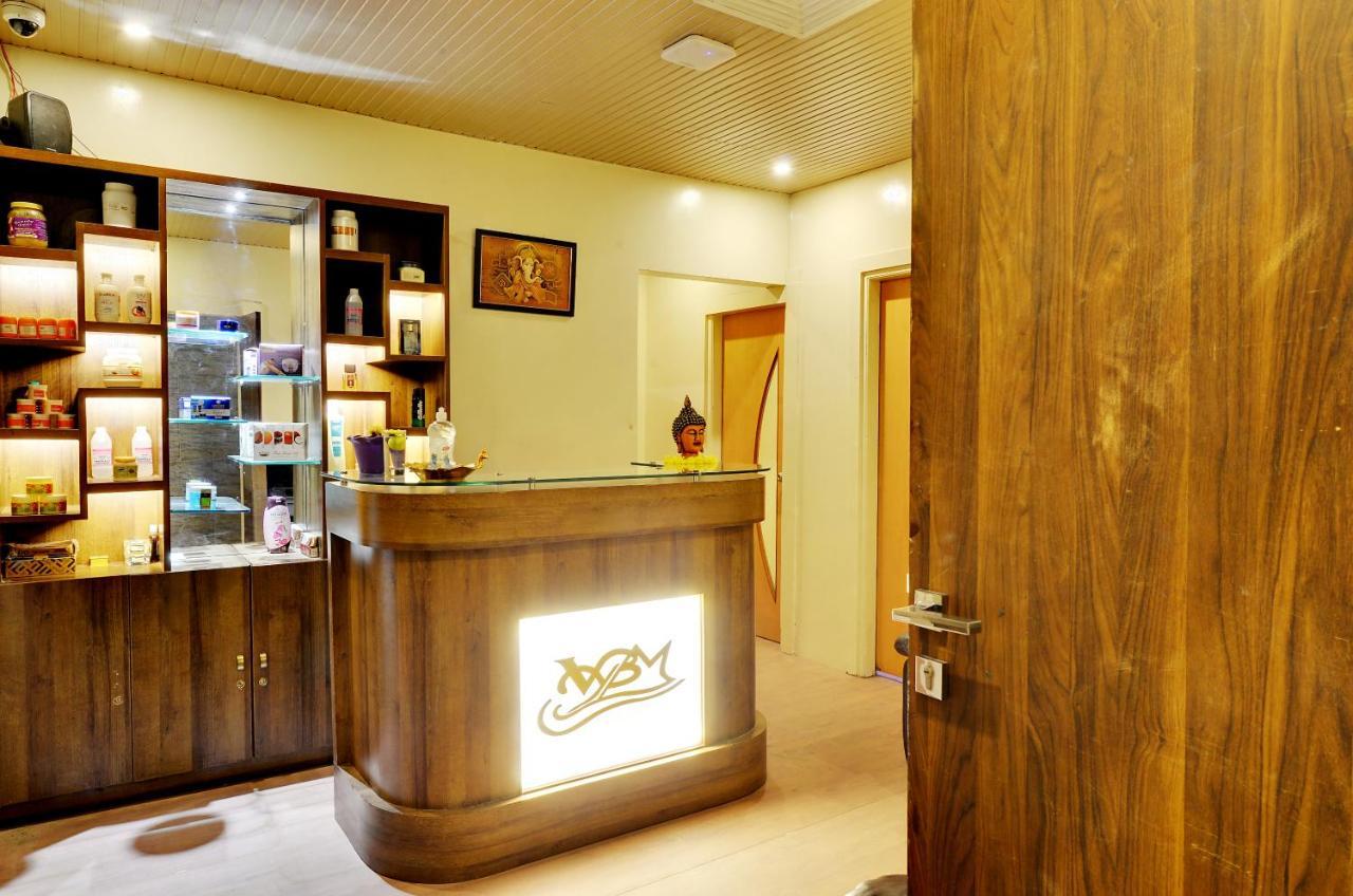 Hotel Manpho Bell & Convention Center Bangalore