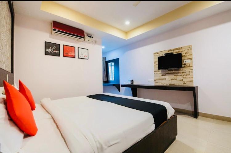 Hotel Seasons Residency 3*