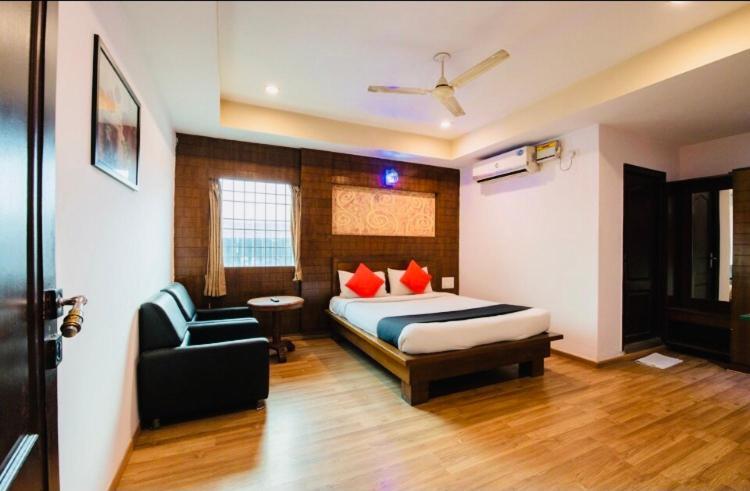 Hotel Seasons Residency 3*