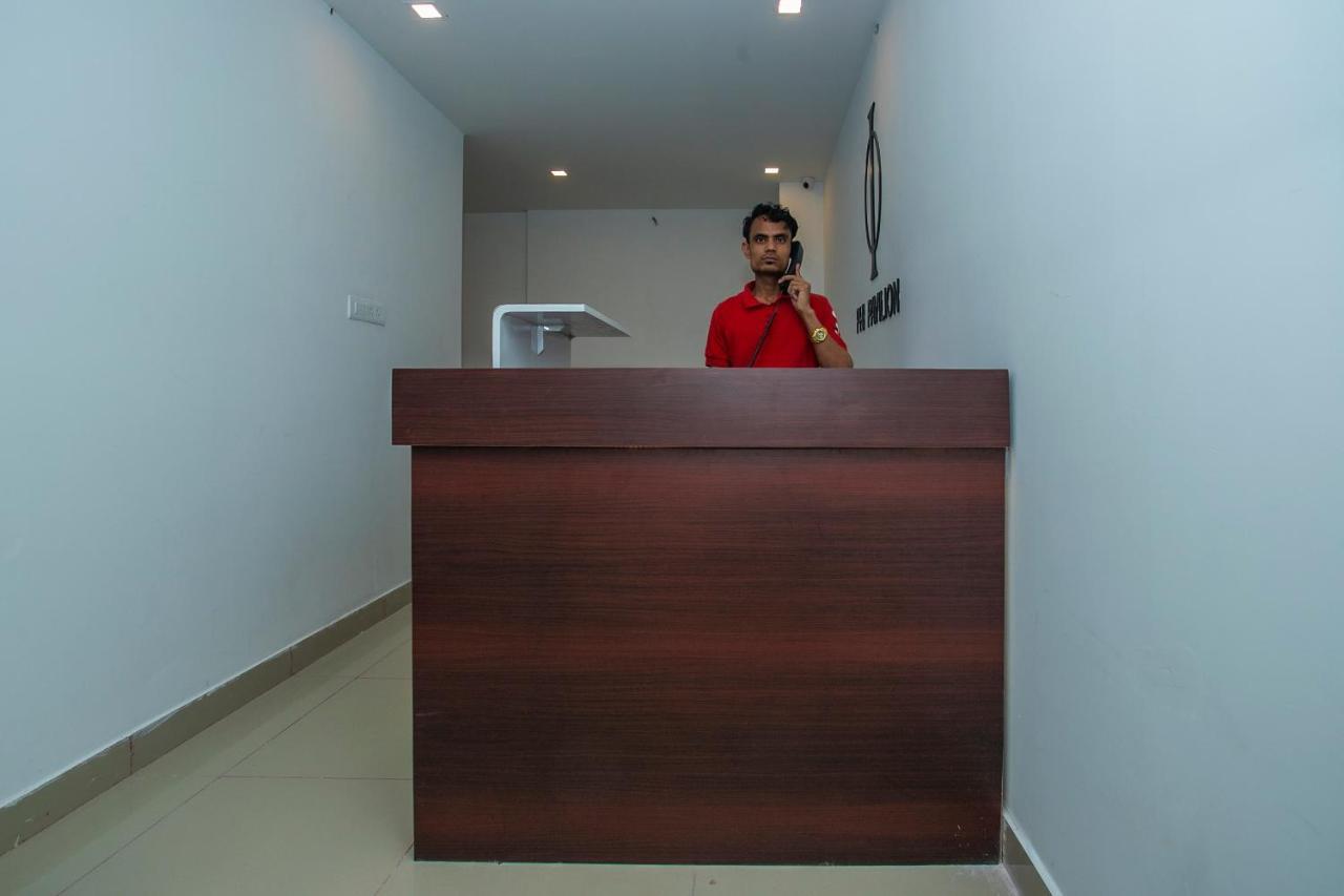 O Varcity Phi Premium Pavilion ,above Hdfc Bank ,near Anjaneya Temple Madiwala, Hosur Main R Hotel 4*
