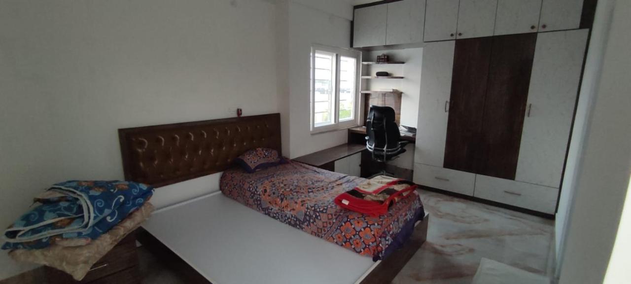 Homestay Rvr Abode -private