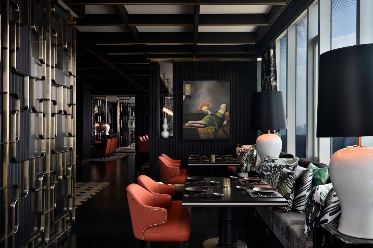 Four Seasons At Embassy One Hotel Bangalore