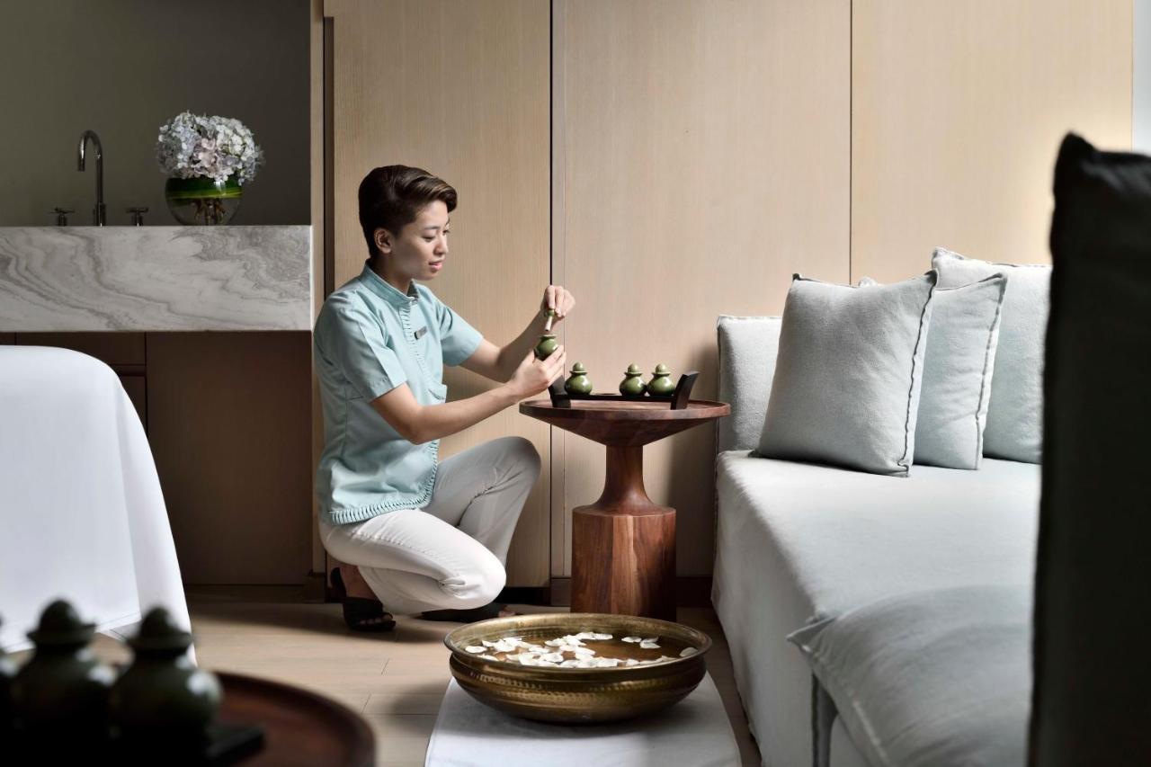 Hotel Four Seasons At Embassy One Bangalore