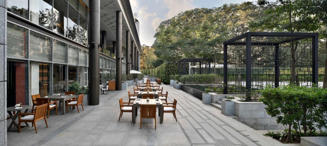 Four Seasons At Embassy One 5*
