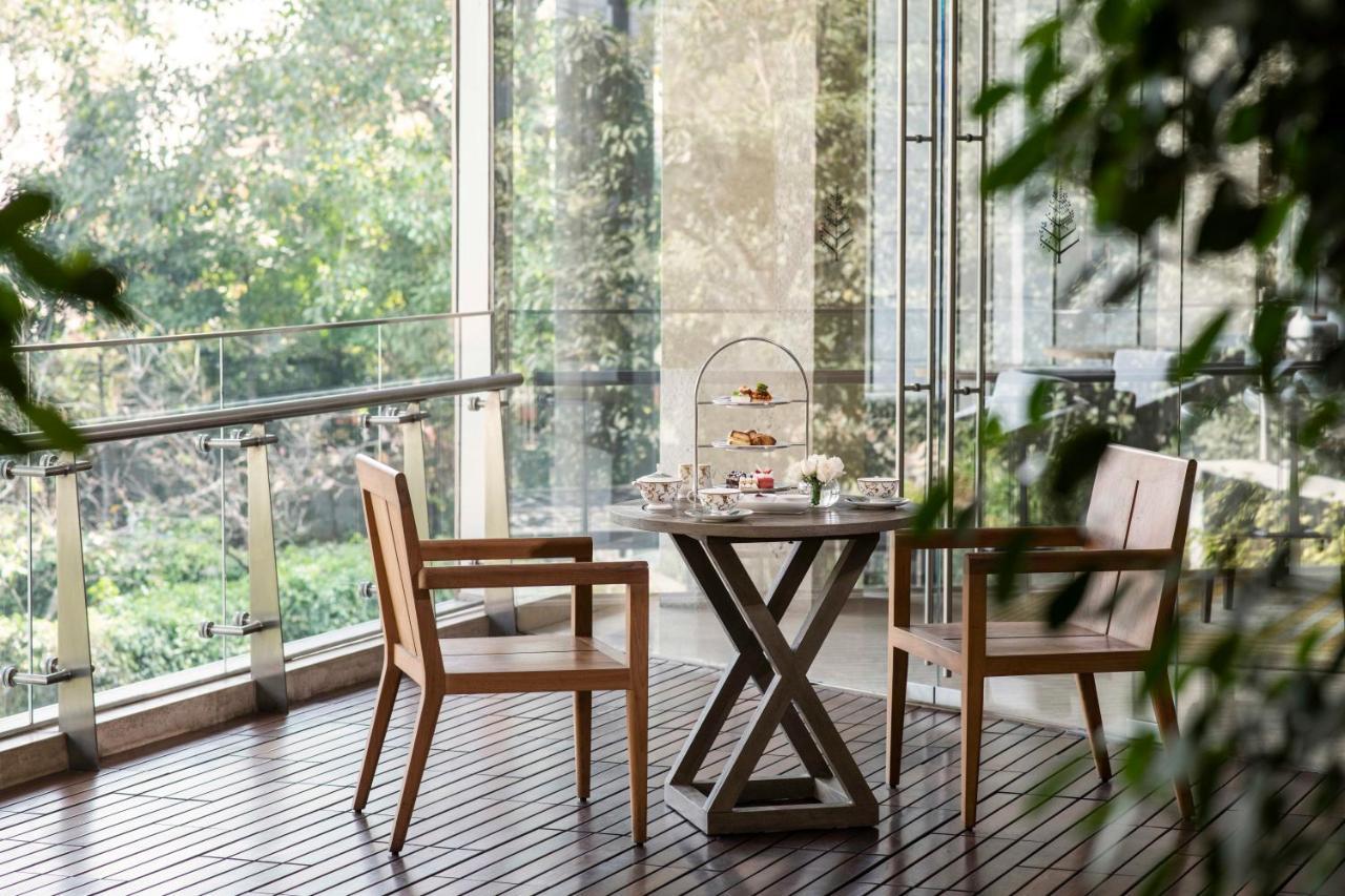 Four Seasons At Embassy One Hotel 5*