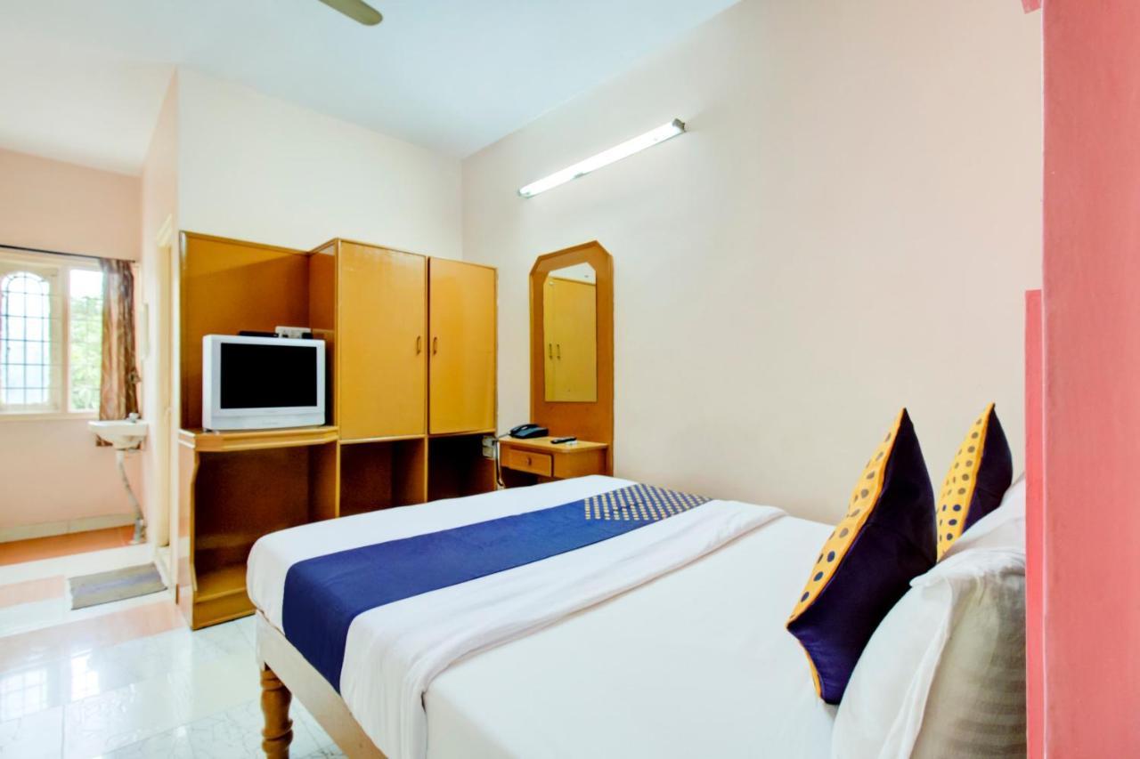 Spot On 75492 The Royal Comfort 2*