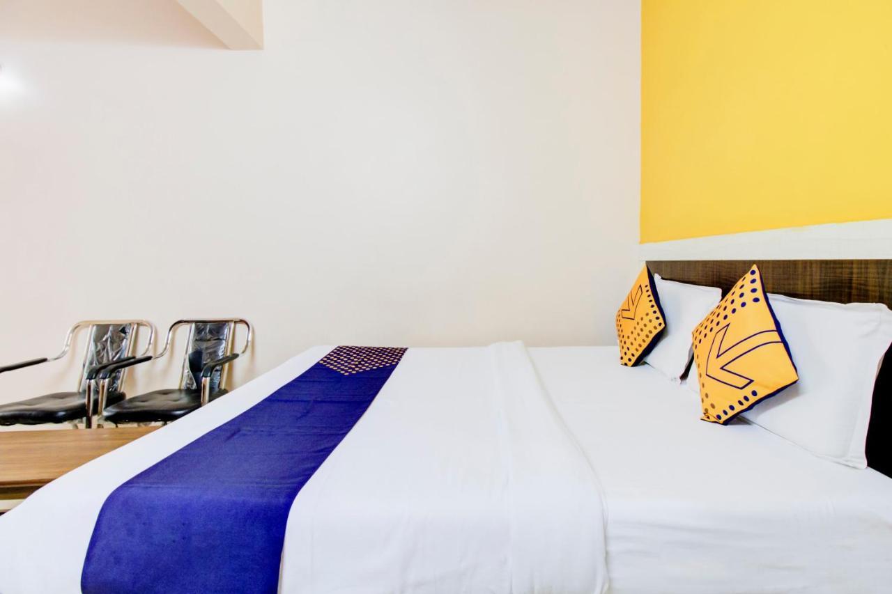 Spot On 75492 The Royal Comfort 2* Bangalore