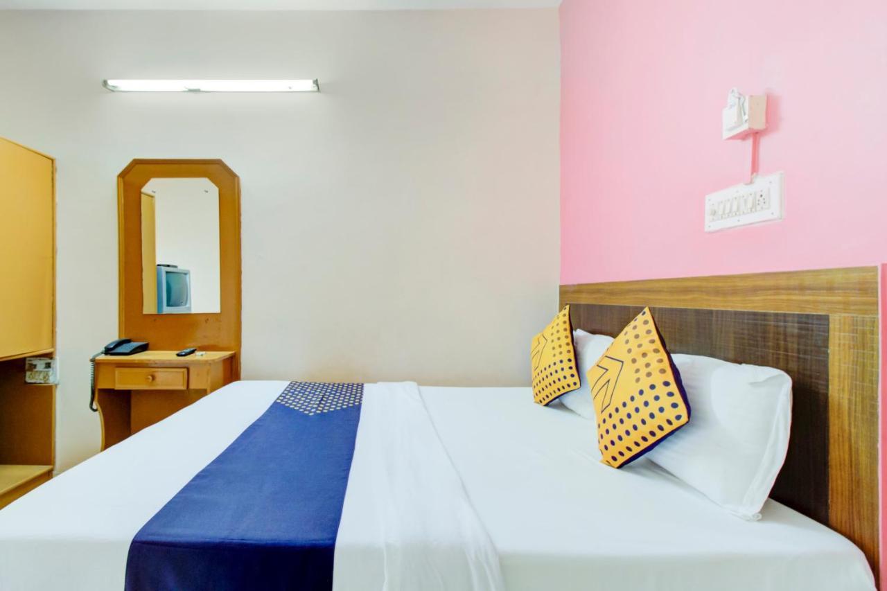 Spot On 75492 The Royal Comfort Hotel 2*