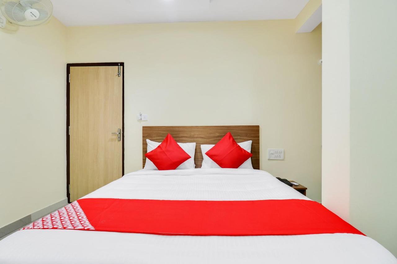 Oyo Sri Sai Residency Near Vijayanagar Metro Station Bangalore
