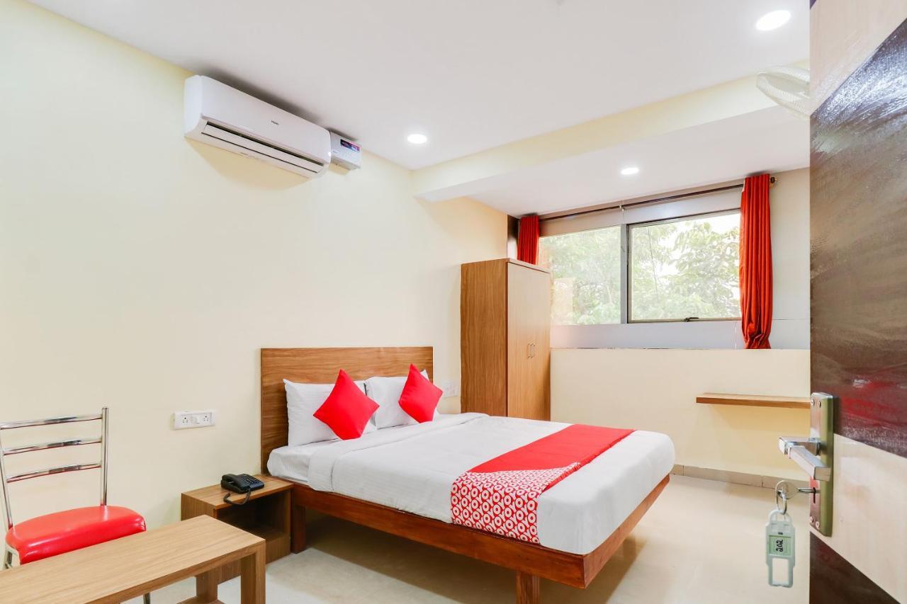 Oyo Sri Sai Residency Near Vijayanagar Metro Station