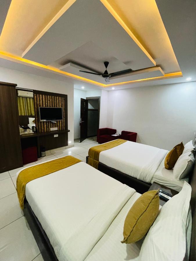 The Porch Hotel/service Bangalore
