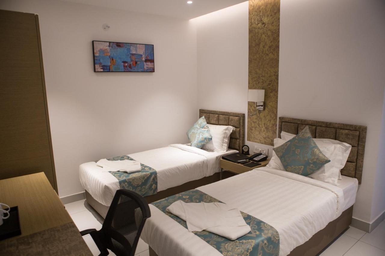 Hotel Capital O 36137 Vihaari 24 Business