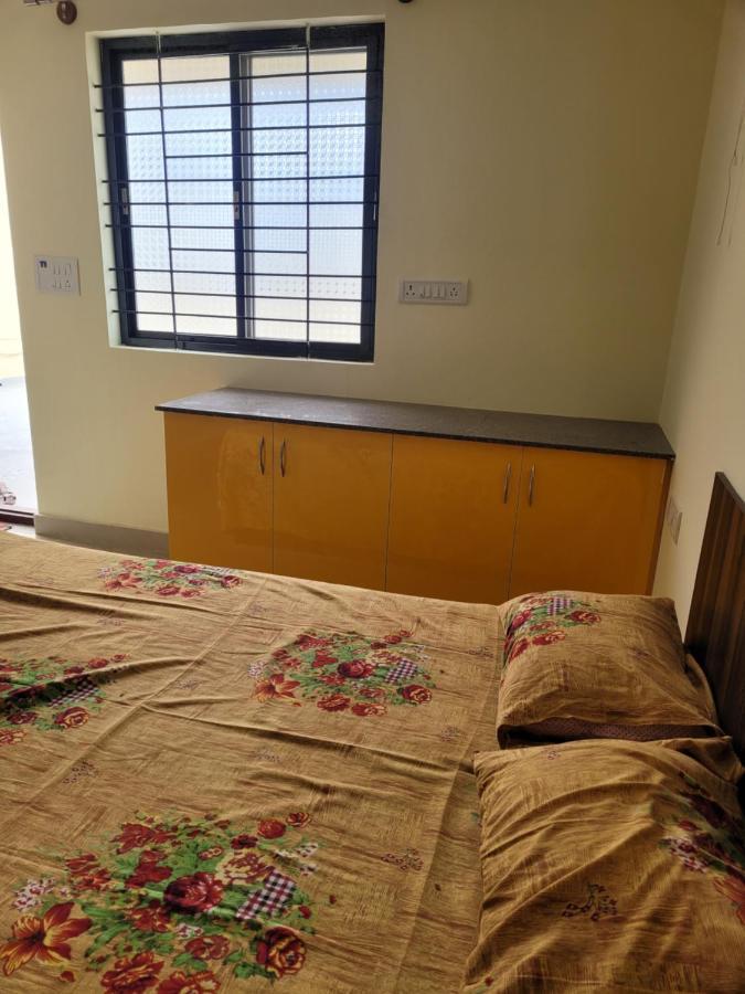 Casa de hóspedes Rv Backpackers *