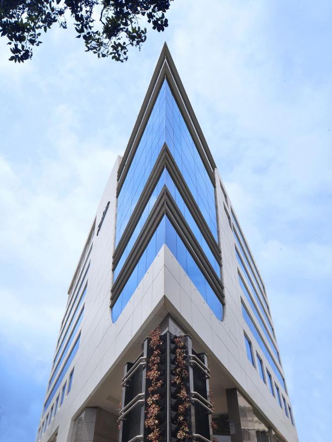 Hotel Radisson Center Bangalore