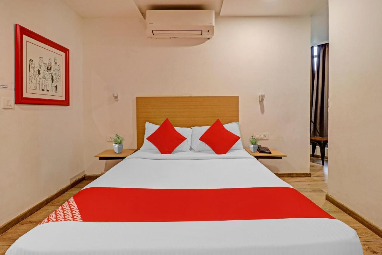 Oyo Townhouse 251 Richmond Circle Bangalore