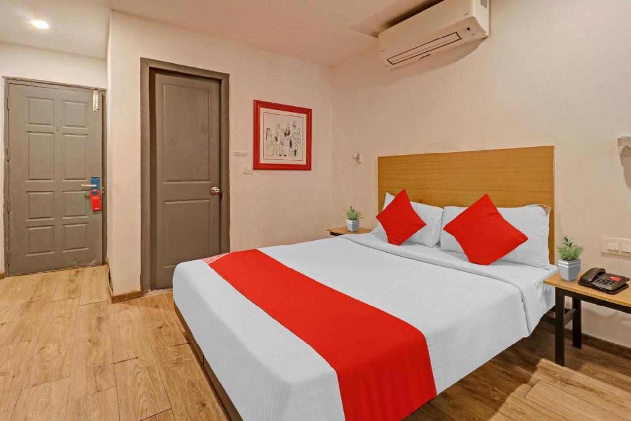 Oyo Townhouse 251 Richmond Circle Hotel 4*