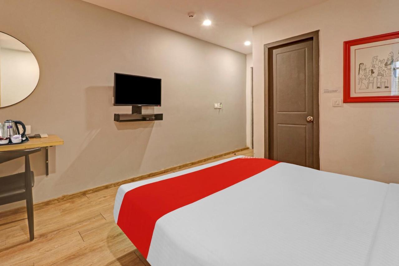Hotel Oyo Townhouse 251 Richmond Circle