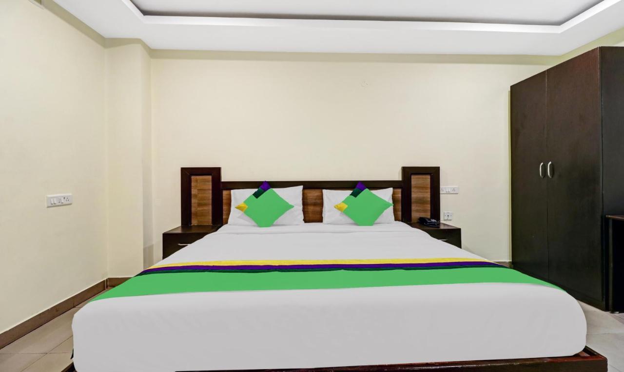 Treebo Millennium Plaza Hotel 3*