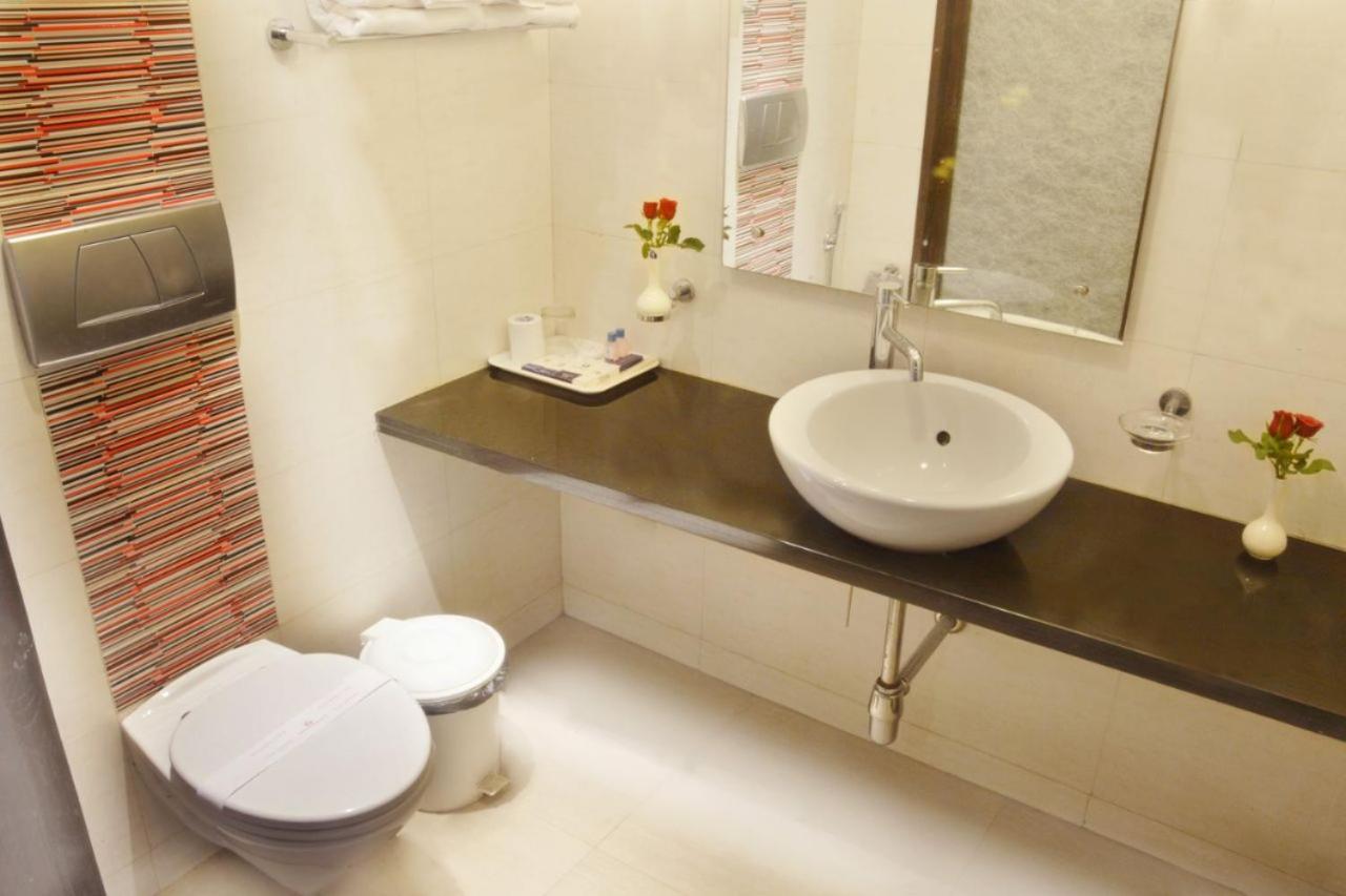Ashraya International Hotel 3*
