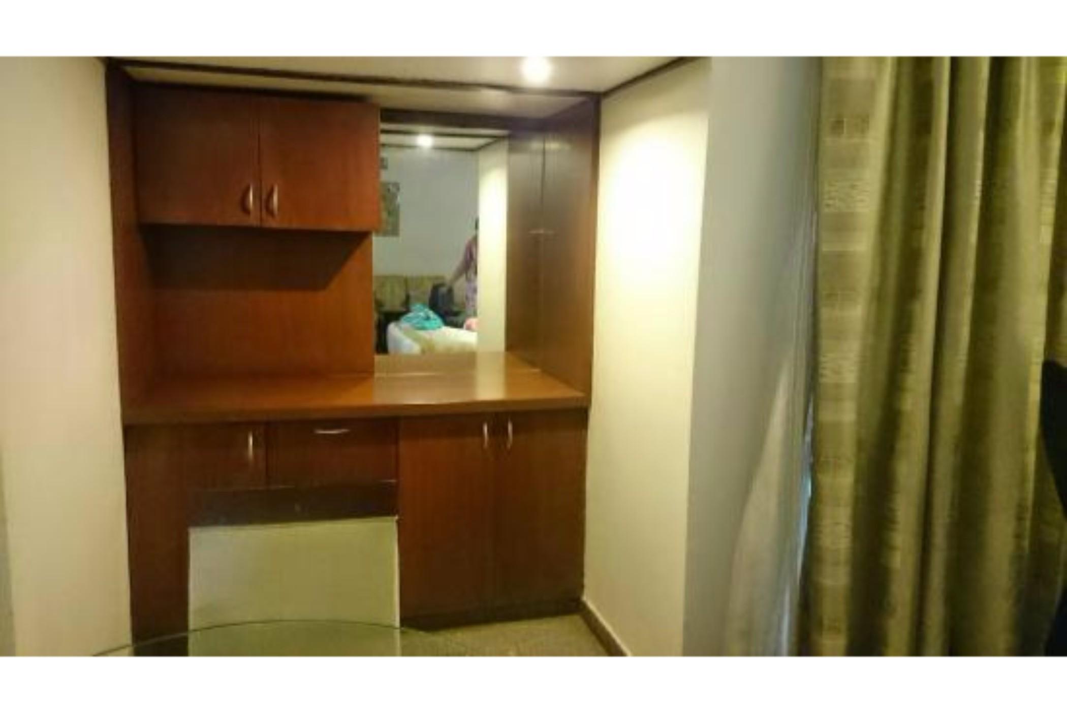 The Hhi Select Hotel