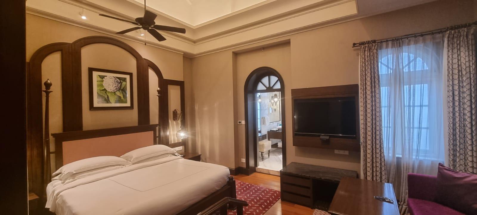 Resort Taj West End