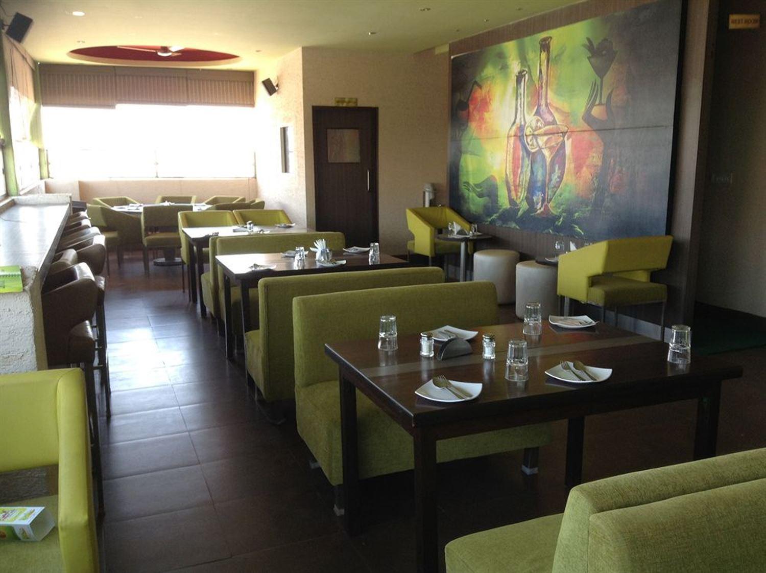 Hotel La Sara Comforts 3*