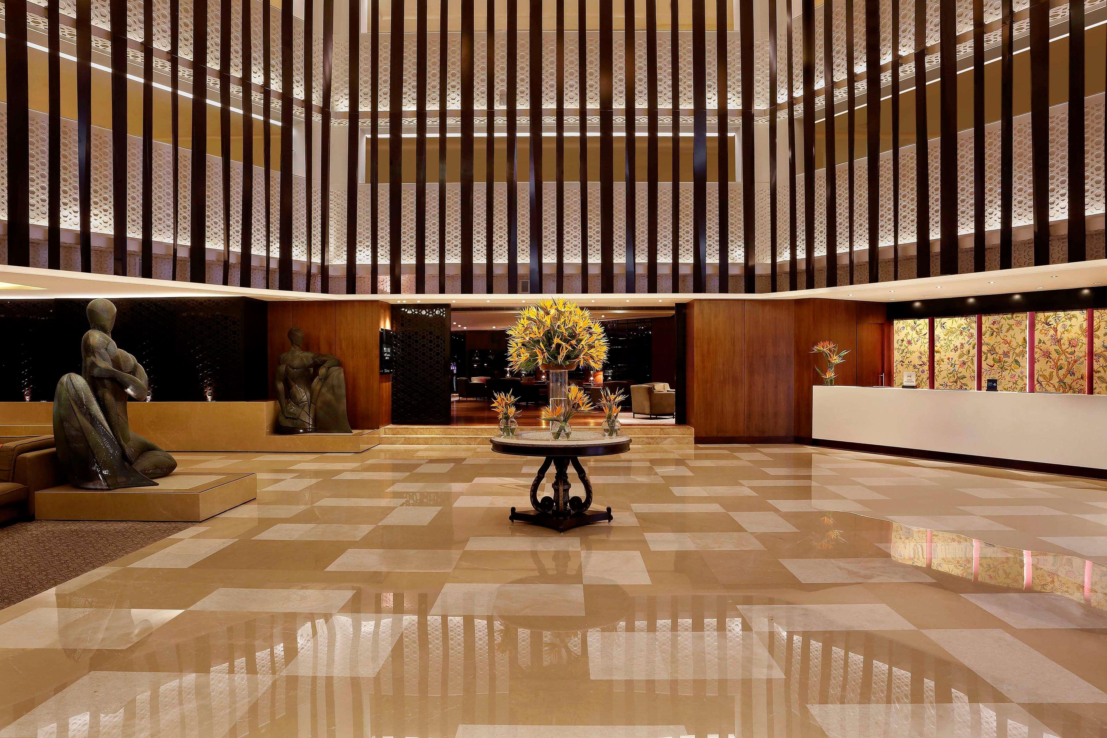 Hilton Embassy Golflinks Hotel Bangalore
