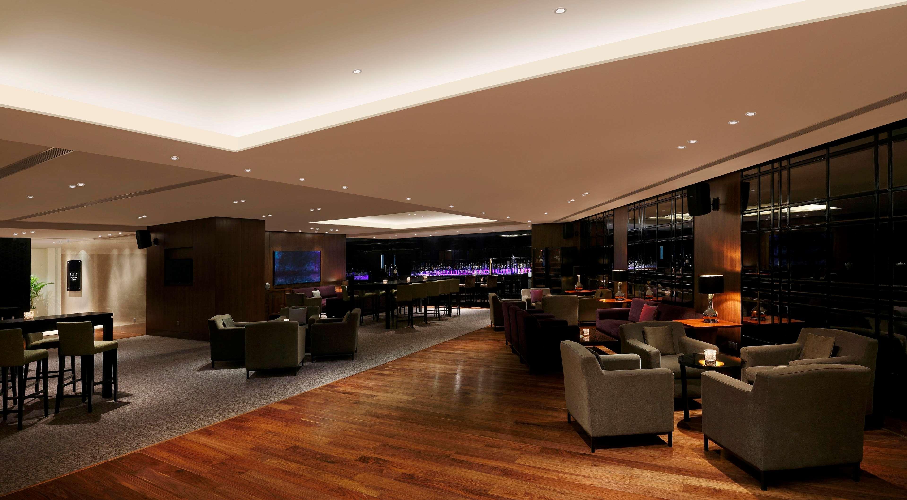 Hilton Embassy Golflinks Hotel Bangalore