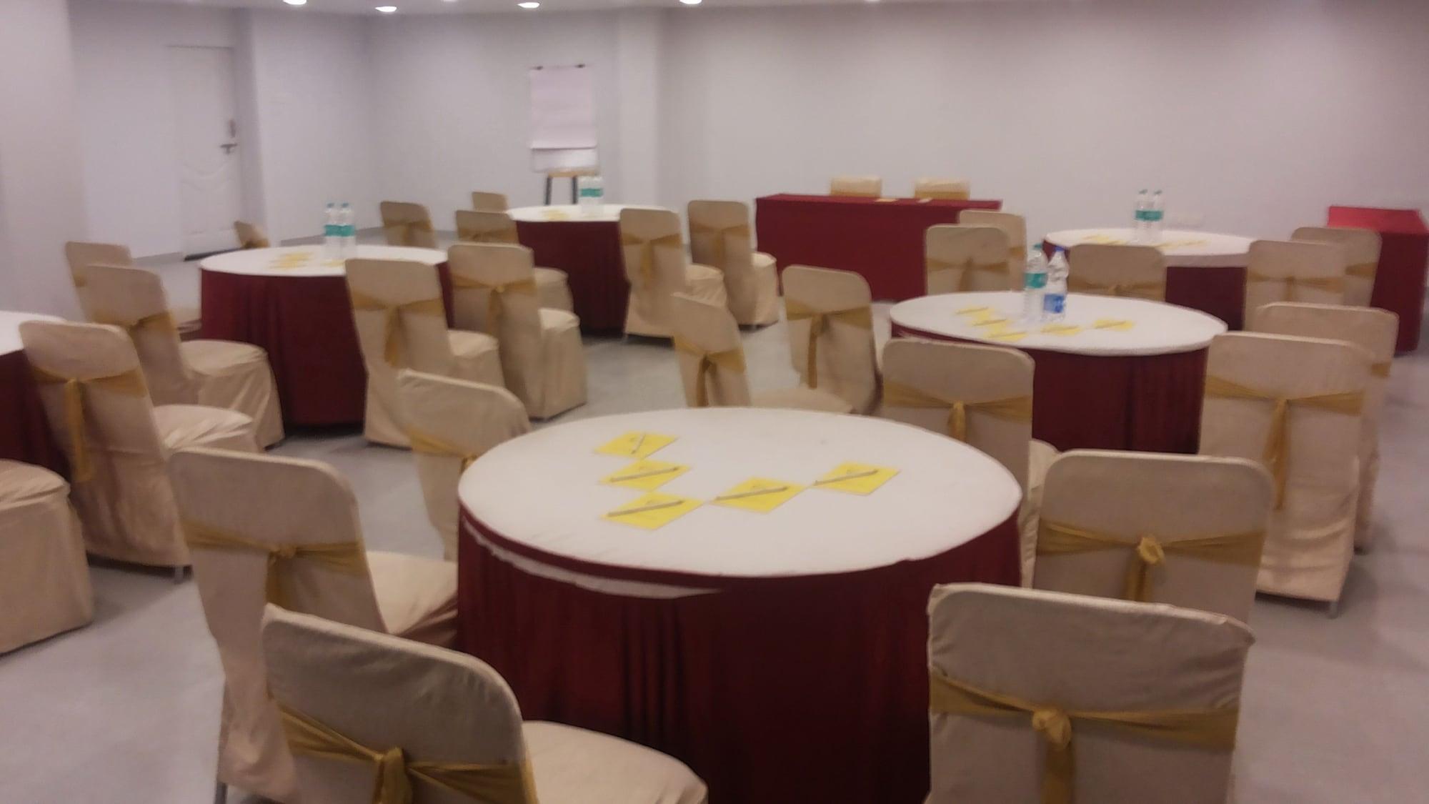 Hotel The Curzon Court Bangalore