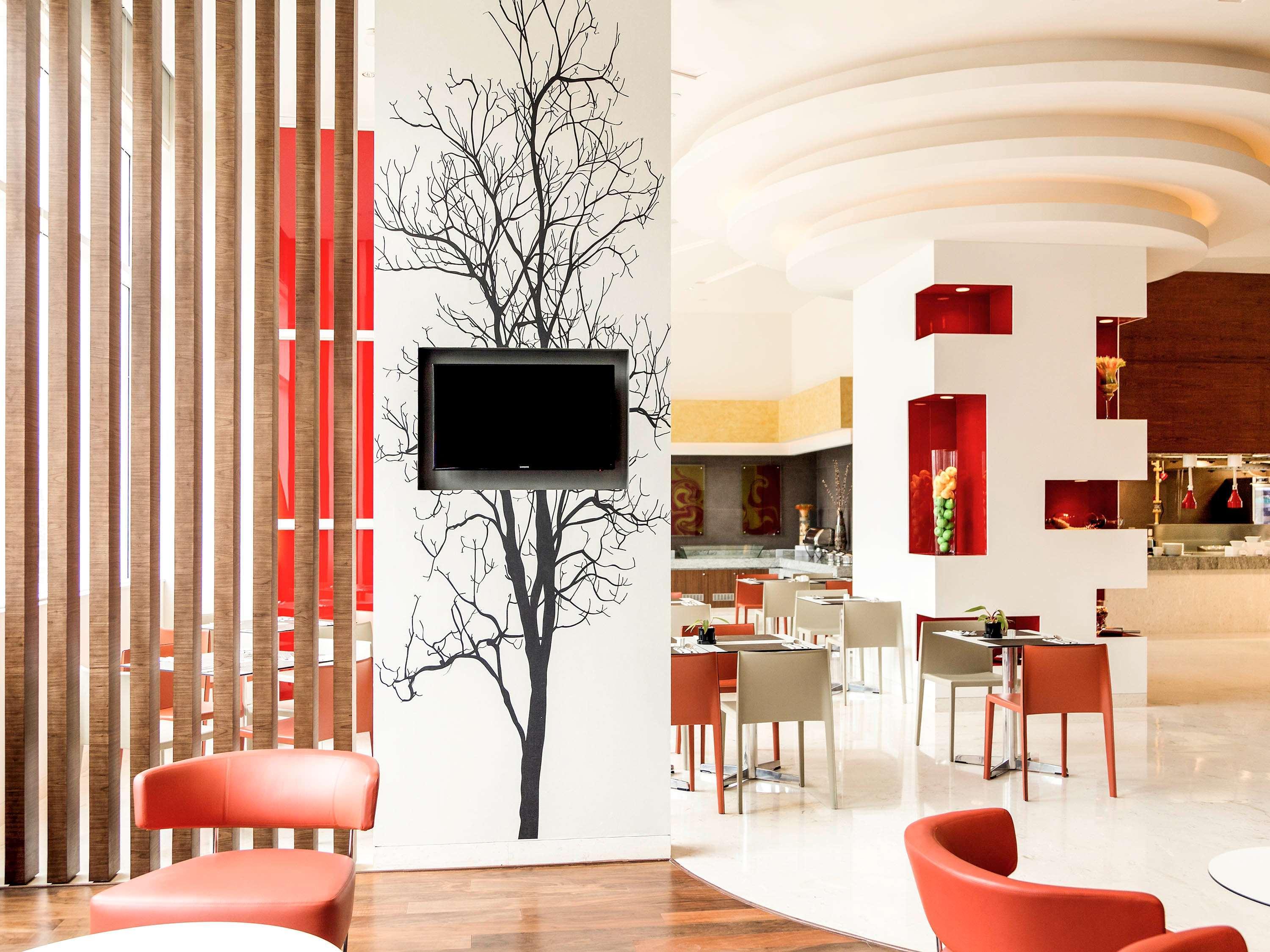 Hotel Ibis Centre - An Accor Brand 4*