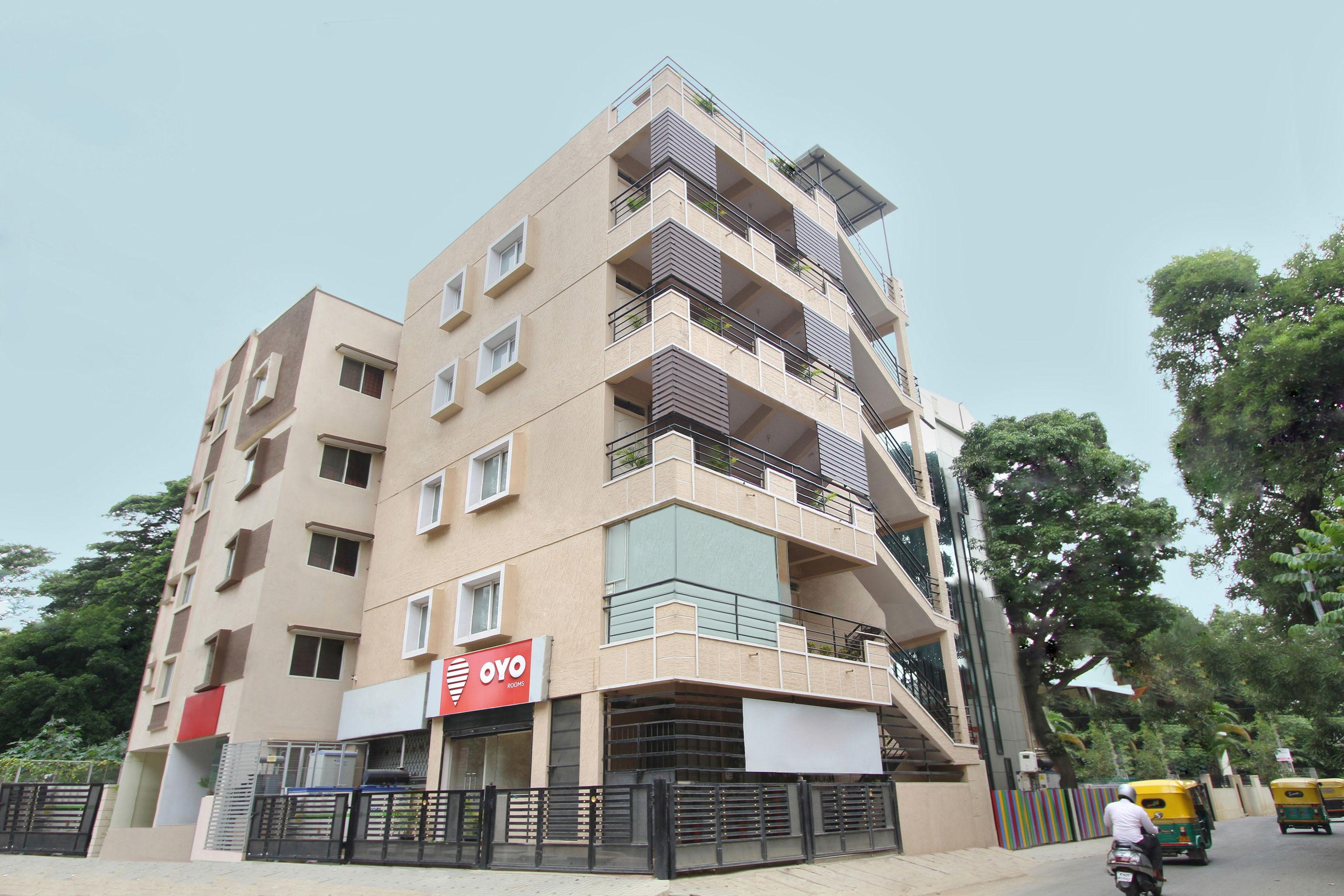 Oyo 2235 Indira Nagar Hotel