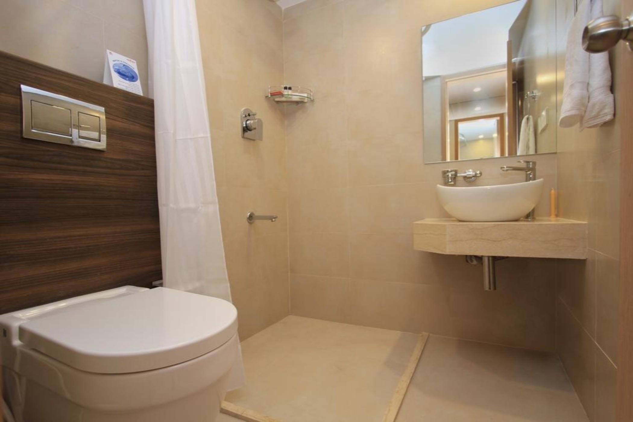 La Sara Regent Hotel 2*
