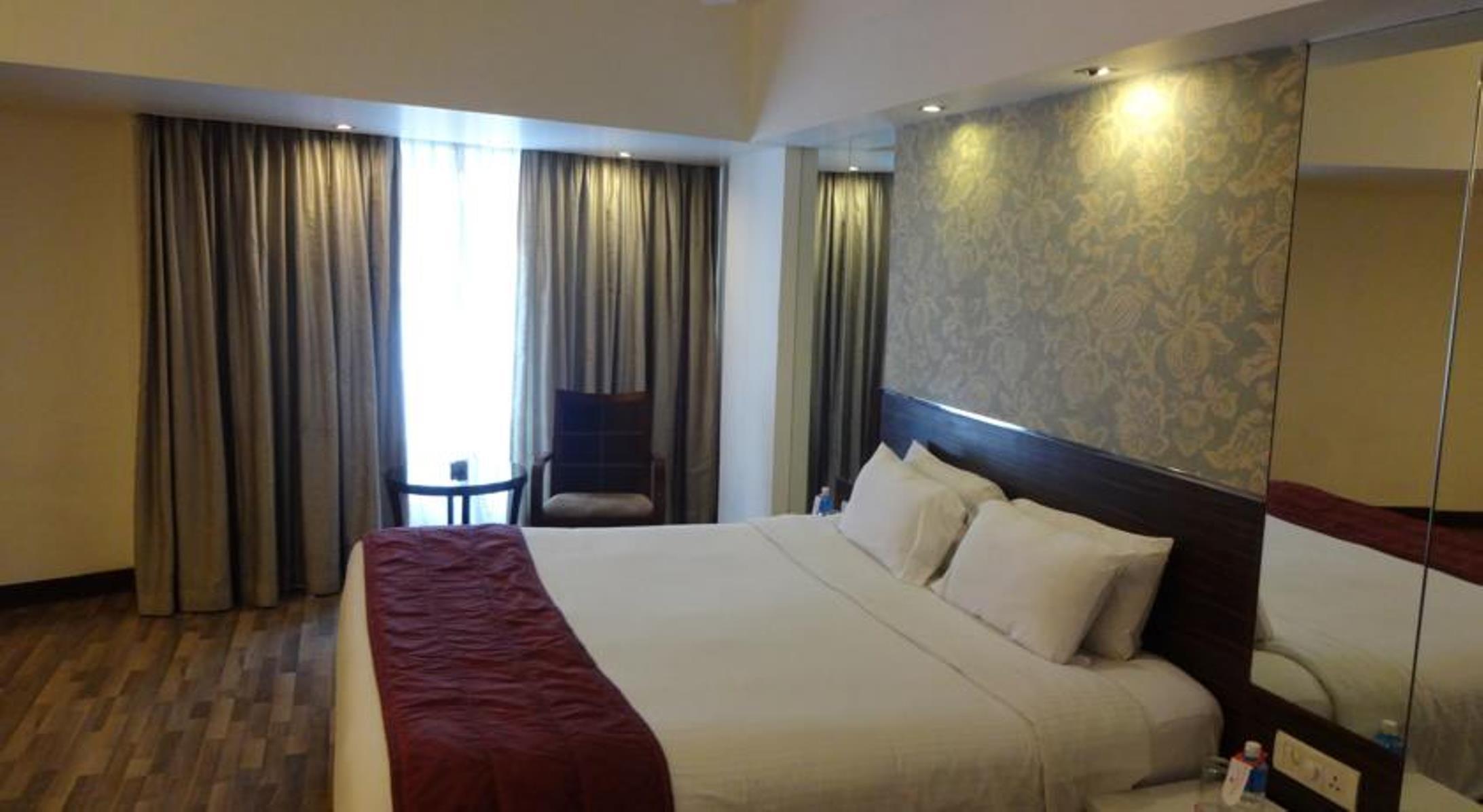 Regenta Place Bangalore, Cunningham Road Hotel