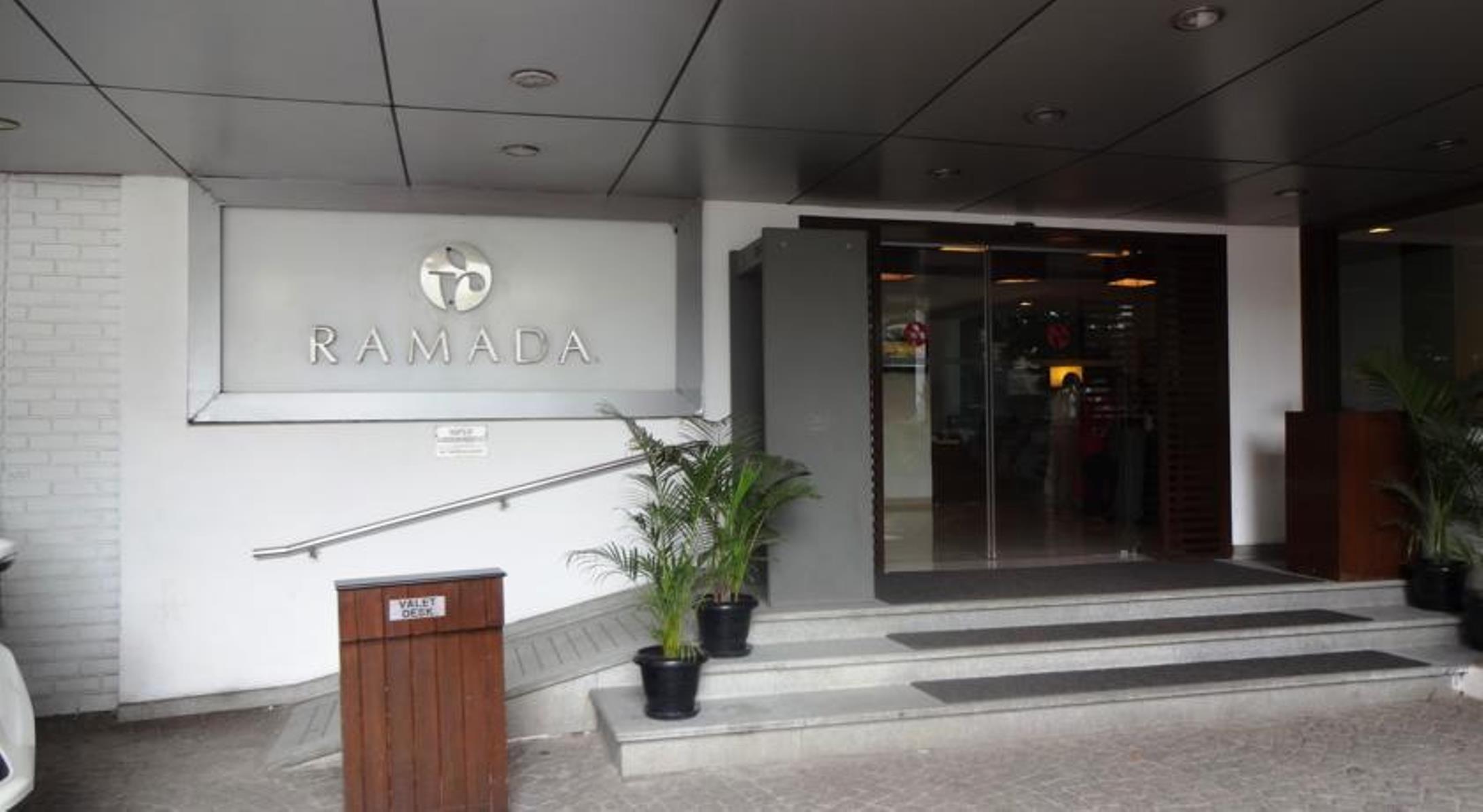 Regenta Place Bangalore, Cunningham Road Hotel 4*